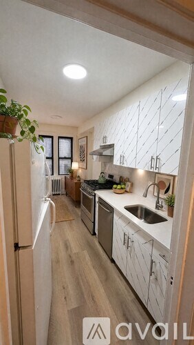 204-10 42Nd Avenue 3 Beds Apartment for Rent