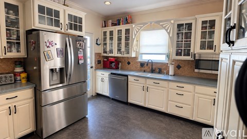 2022 West Kings Highway 2 Beds Apartment for Rent