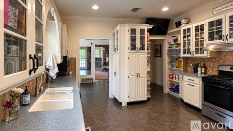 2022 West Kings Highway 2 Beds Apartment for Rent