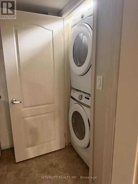BSMT - 692 NORTHCLIFFE BOULEVARD 1 Apartment for Rent