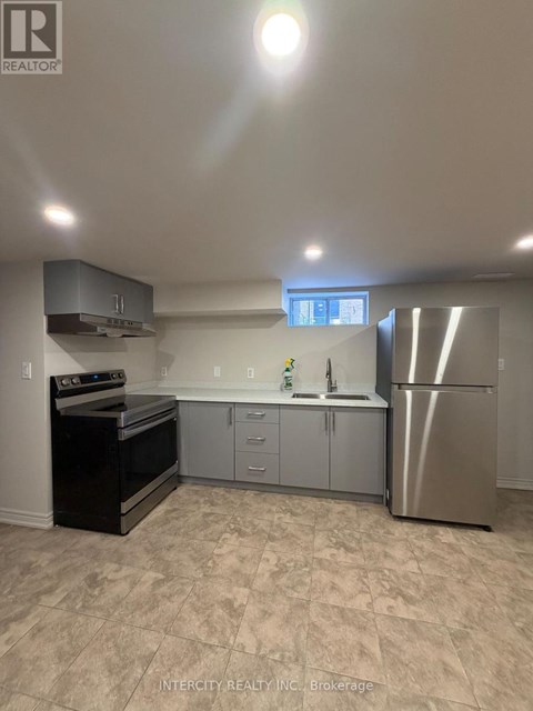BSMT - 692 NORTHCLIFFE BOULEVARD 1 Apartment for Rent