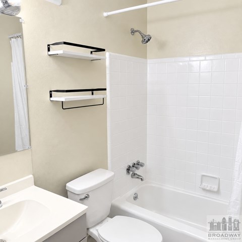 3501 Illinois Ave Apt E7 2 Beds Apartment for Rent