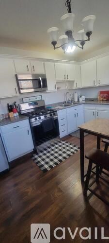 2730 N Pine St 3 Beds Apartment for Rent