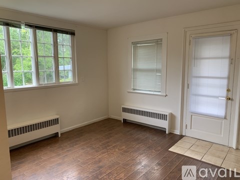 27 Oakland Avenue Studio Apartment for Rent