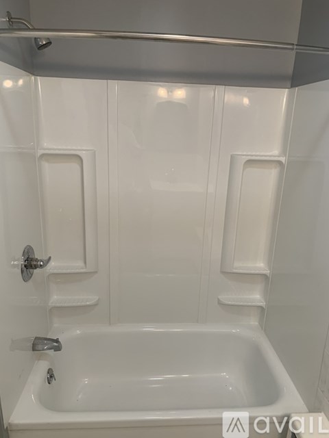 27 Oakland Avenue Studio Apartment for Rent