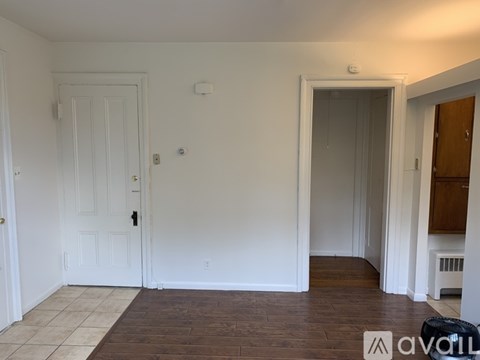 27 Oakland Avenue Studio Apartment for Rent