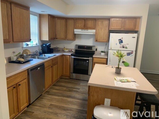 297 Woodlark Street 3 Beds Single Family Home for Rent - Photo gallery 2