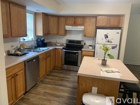 297 Woodlark Street 3 Beds Apartment for Rent
