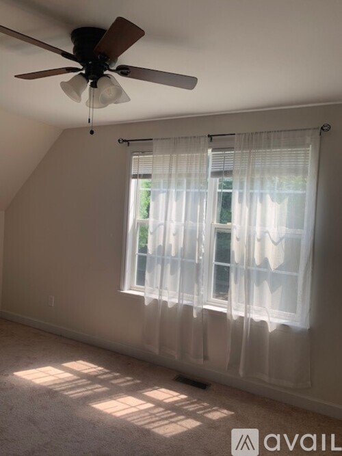 297 Woodlark Street 3 Beds Single Family Home for Rent - Photo gallery 5