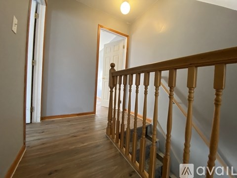 89 Lewis St 3 Beds Apartment for Rent