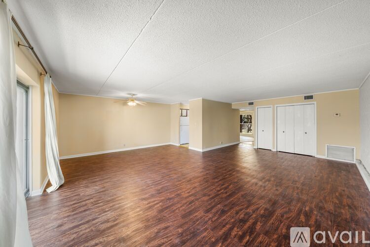 402 Berlin Dr 3 Beds Apartment for Rent - Photo gallery 4