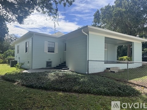 429 Purdue St 2 Beds Apartment for Rent