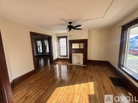 Garfield Ave 2 Beds Apartment for Rent