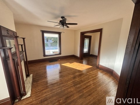 Garfield Ave 2 Beds Apartment for Rent