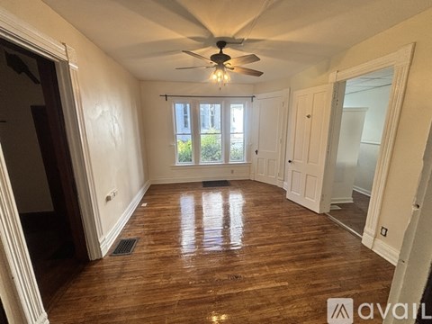 Garfield Ave 2 Beds Apartment for Rent