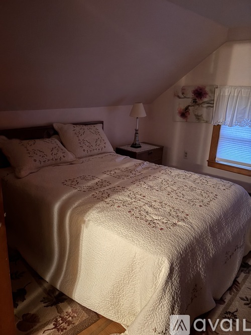 55 Newell Avenue 4 Beds Single Family Home for Rent - Photo gallery 2