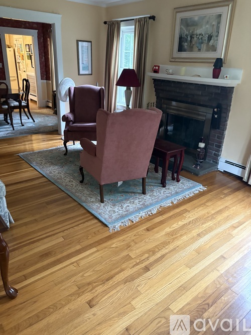 55 Newell Avenue 4 Beds Single Family Home for Rent - Photo gallery 4