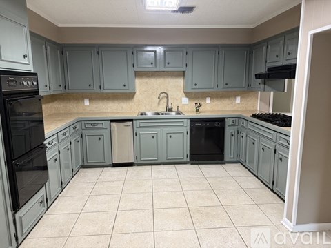 1220 N Eastern Ave 3 Beds Apartment for Rent