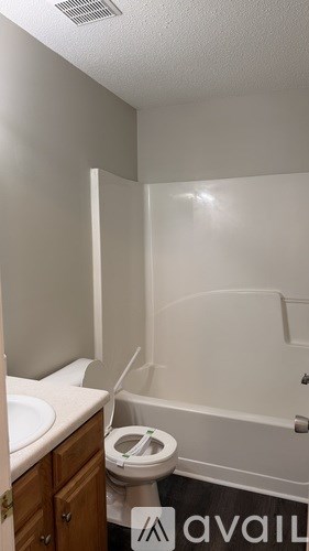 372 Berkshire Pl 4 Beds Apartment for Rent