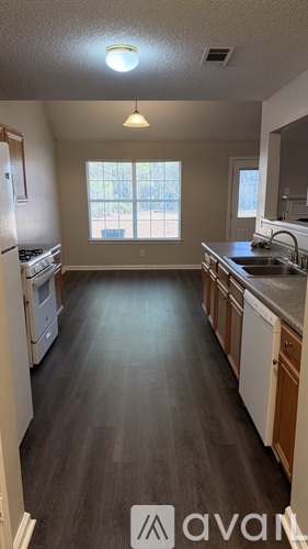 372 Berkshire Pl 4 Beds Single Family Home for Rent - Photo gallery 4