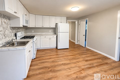 34 Waverly Street 3 Beds Apartment for Rent