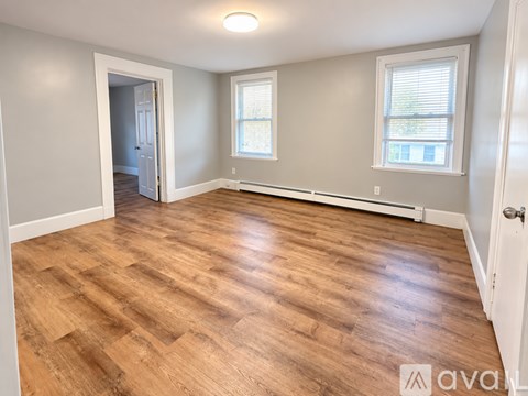 34 Waverly Street 3 Beds Apartment for Rent