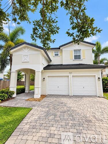 3663 NE 2nd Ct 5 Beds Single Family Home for Rent - Photo gallery 1