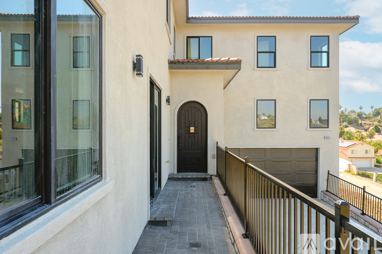 16515 Canyon Ridge Dr 5 Beds Single Family Home for Rent - Photo gallery 3