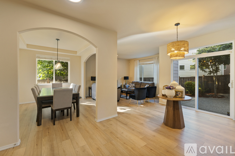 14611 46th Ave SE 4 Beds Single Family Home for Rent - Photo gallery 4