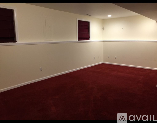 63 Olive St 4 Beds Single Family Home for Rent - Photo gallery 5