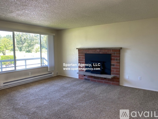 10322 29th St E 2 Beds Condo for Rent - Photo gallery 3