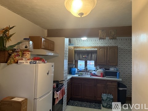 37 Overlook Avenue 2 Beds Apartment for Rent