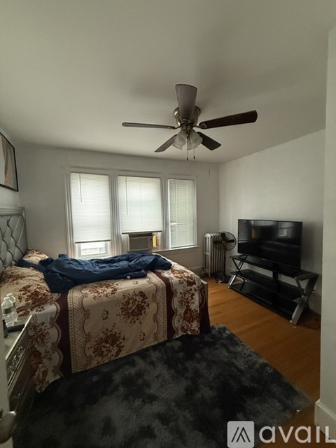 37 Overlook Avenue 2 Beds Apartment for Rent
