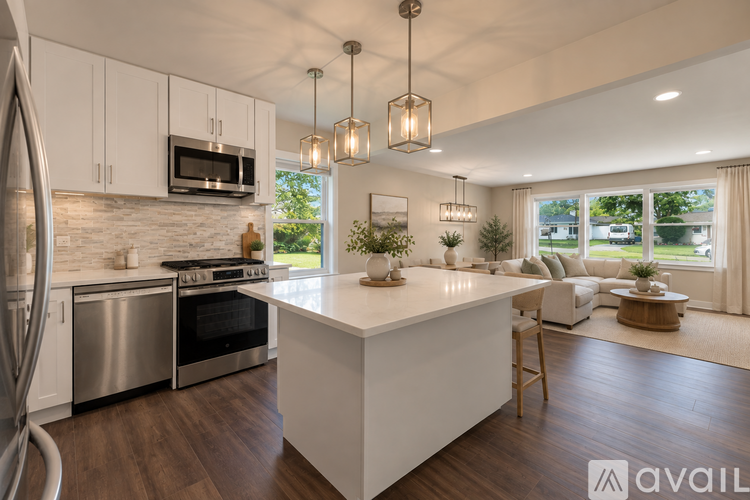 107 N Pierce Ave 5 Beds Single Family Home for Rent - Photo gallery 5