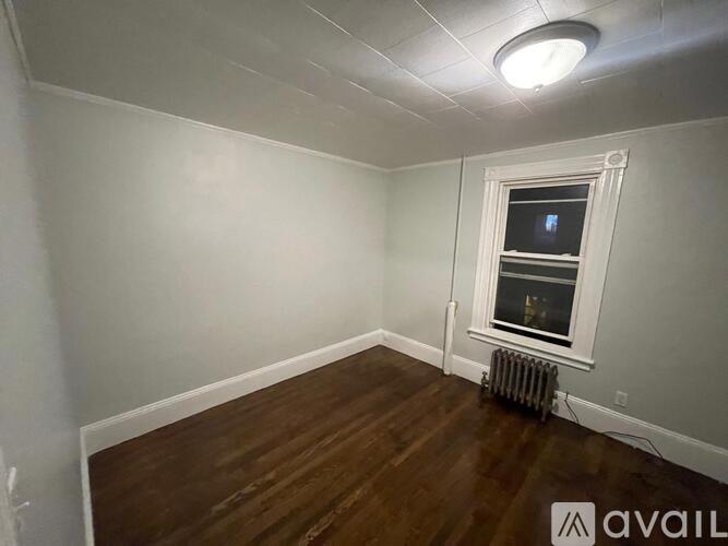 81 Kirtland St 2 Beds Apartment for Rent - Photo gallery 1