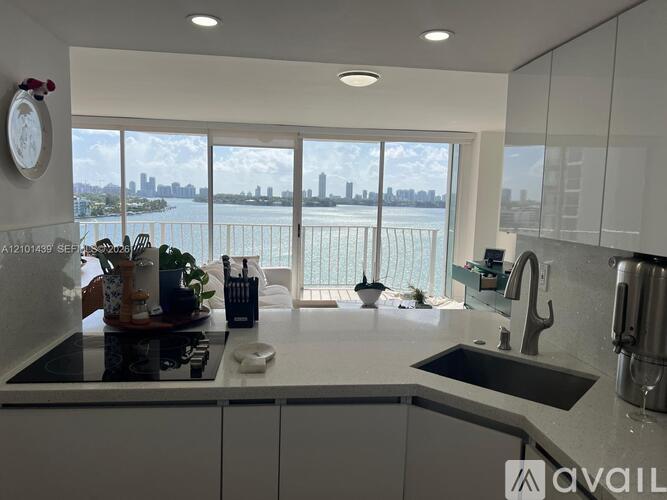 7601 E Treasure Dr 2 Beds Condo for Rent - Photo gallery 2