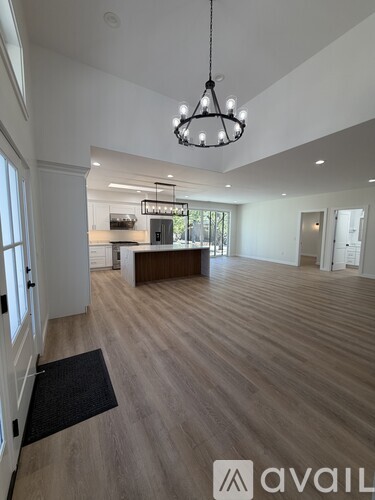 352 Palm Ave 3 Beds Single Family Home for Rent - Photo gallery 1