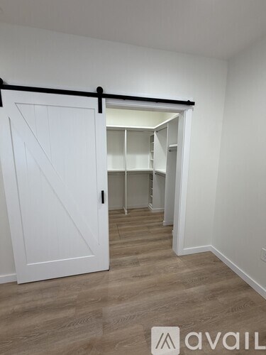 352 Palm Ave 3 Beds Apartment for Rent
