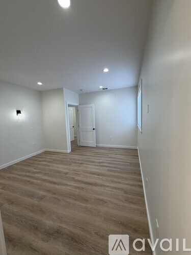 352 Palm Ave 3 Beds Apartment for Rent