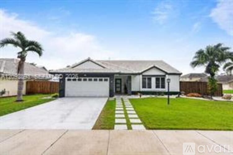 9430 Sw 212 Th Terrace 3 Beds Single Family Home for Rent - Photo gallery 1