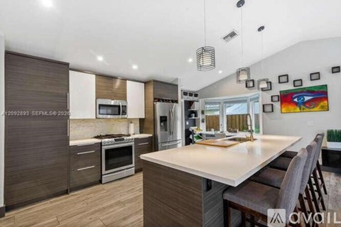 9430 Sw 212 Th Terrace 3 Beds Apartment for Rent