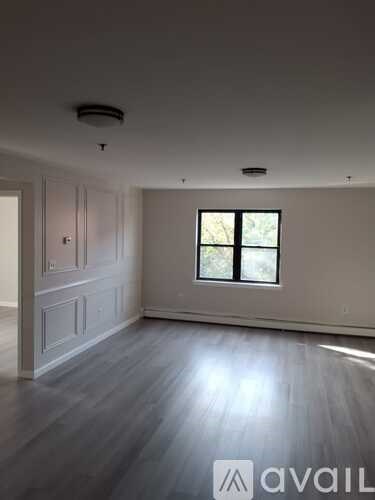 176 Reid St 2 Beds Apartment for Rent