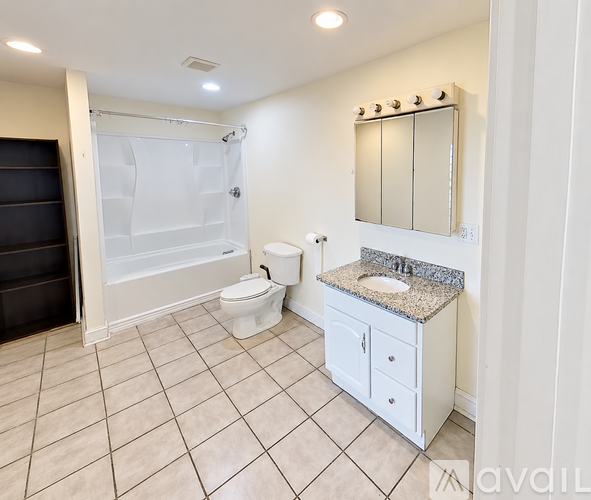 22 Fisher Ave 6 Beds Townhouse for Rent - Photo gallery 2