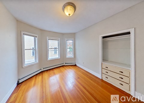 22 Fisher Ave 6 Beds Apartment for Rent