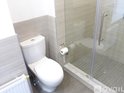 2210 Poplar Street 4 Beds Apartment for Rent