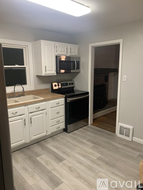 845 Willowdale Road 4 Beds Apartment for Rent