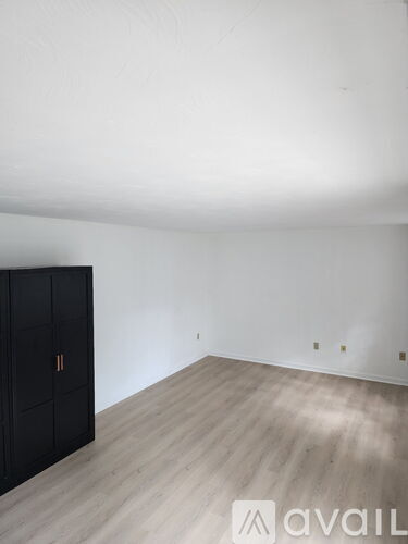 24 Fawn Road 6 Beds Single Family Home for Rent - Photo gallery 1