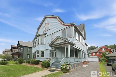 79 Firglade Avenue 5 Beds Apartment for Rent