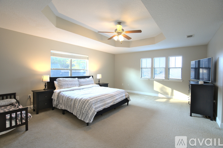 3060 Crown Creek Cir 5 Beds Single Family Home for Rent - Photo gallery 5
