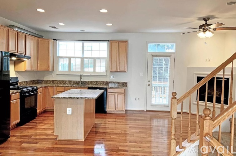 21763 Oakville Terrace 1 Townhouse for Rent - Photo gallery 2